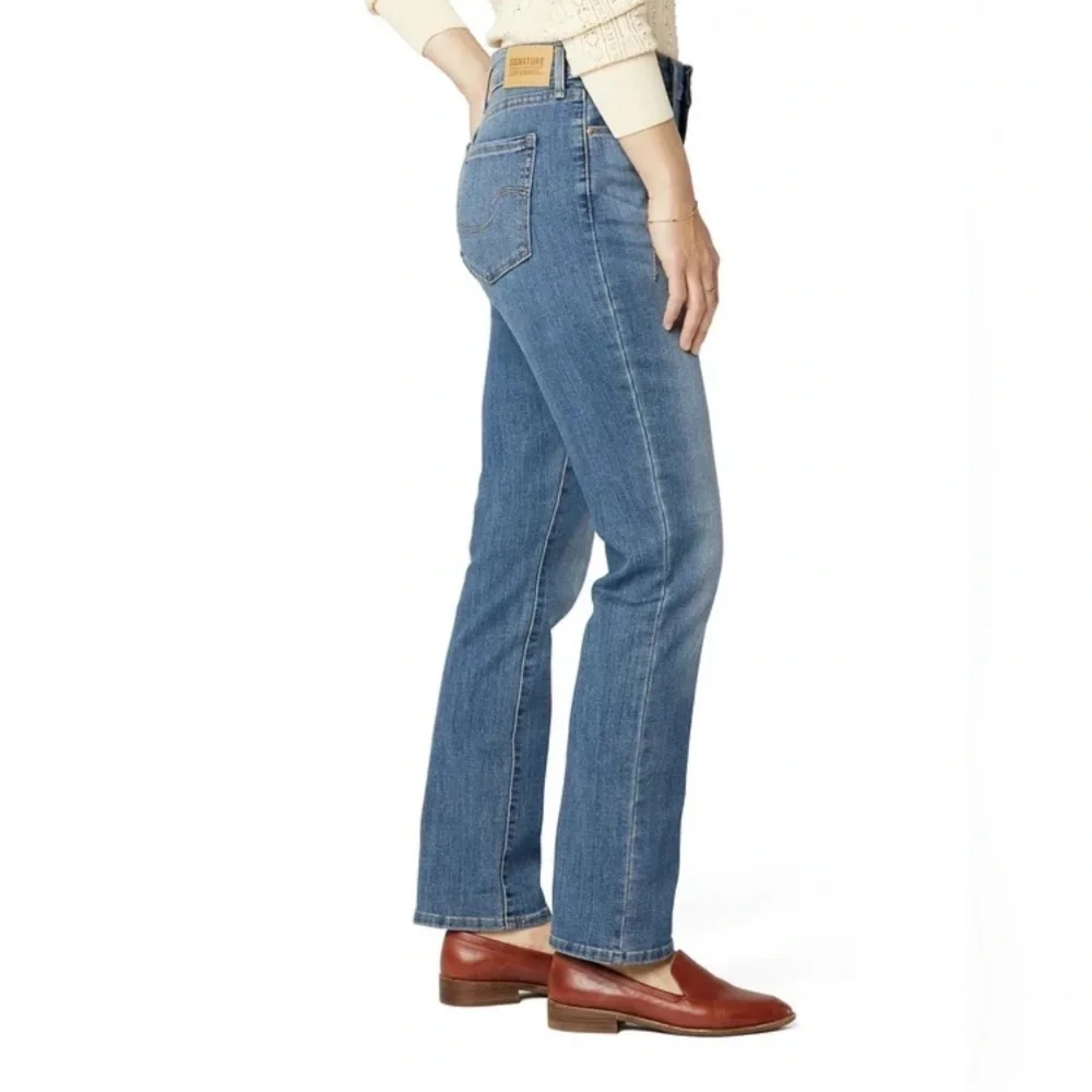 Signature by Levi Strauss & Co Slim women’s jeans size 30x30